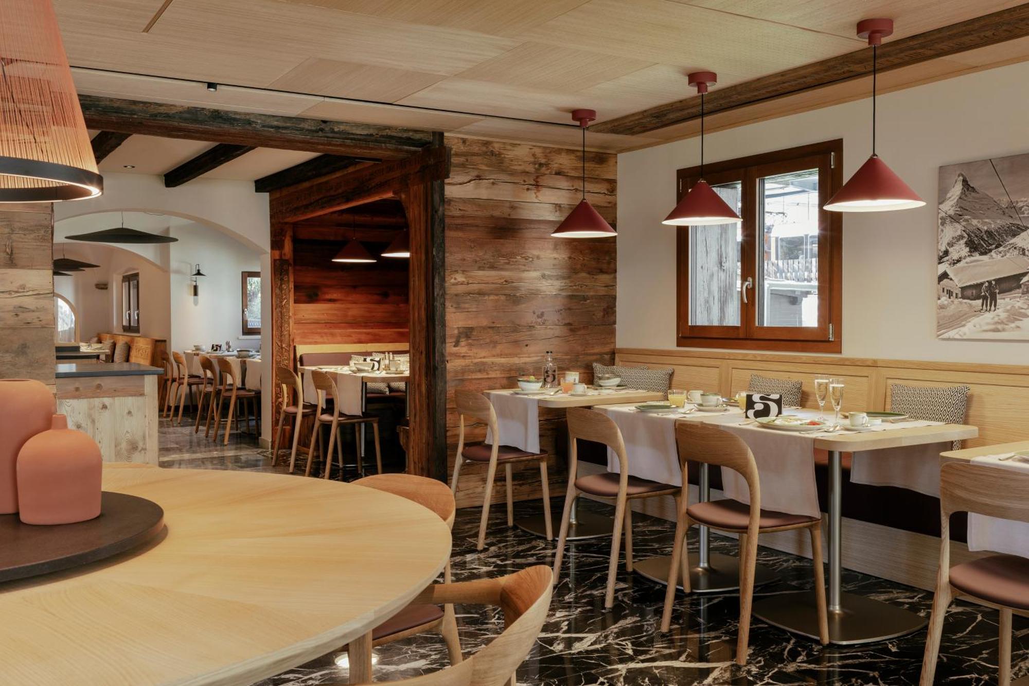 Schloss Zermatt - Cbd & Adaptogenic Spa And Sport Hotel Экстерьер фото