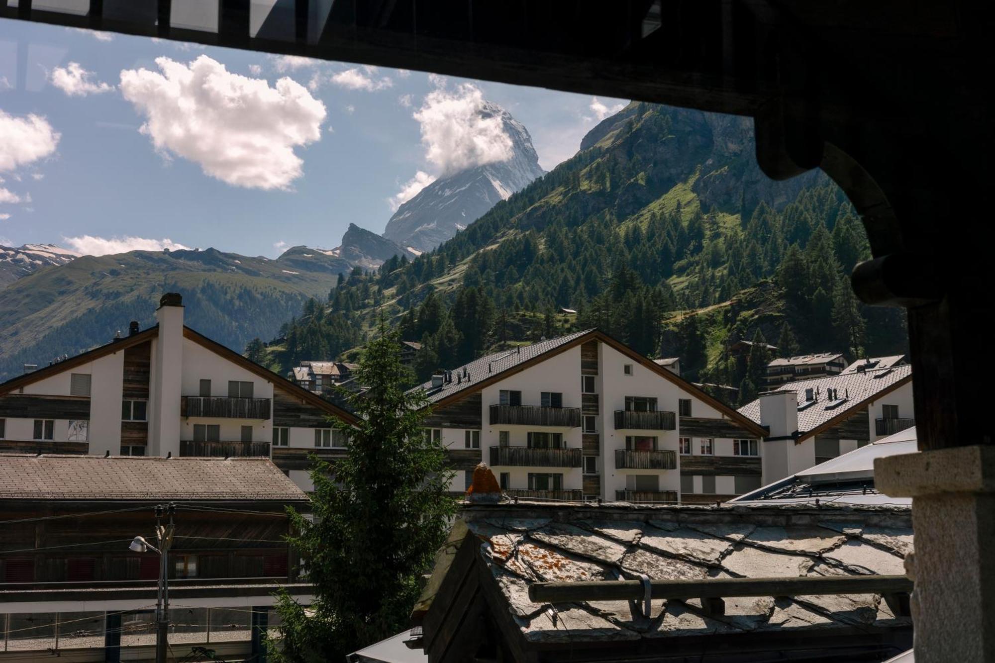 Schloss Zermatt - Cbd & Adaptogenic Spa And Sport Hotel Экстерьер фото