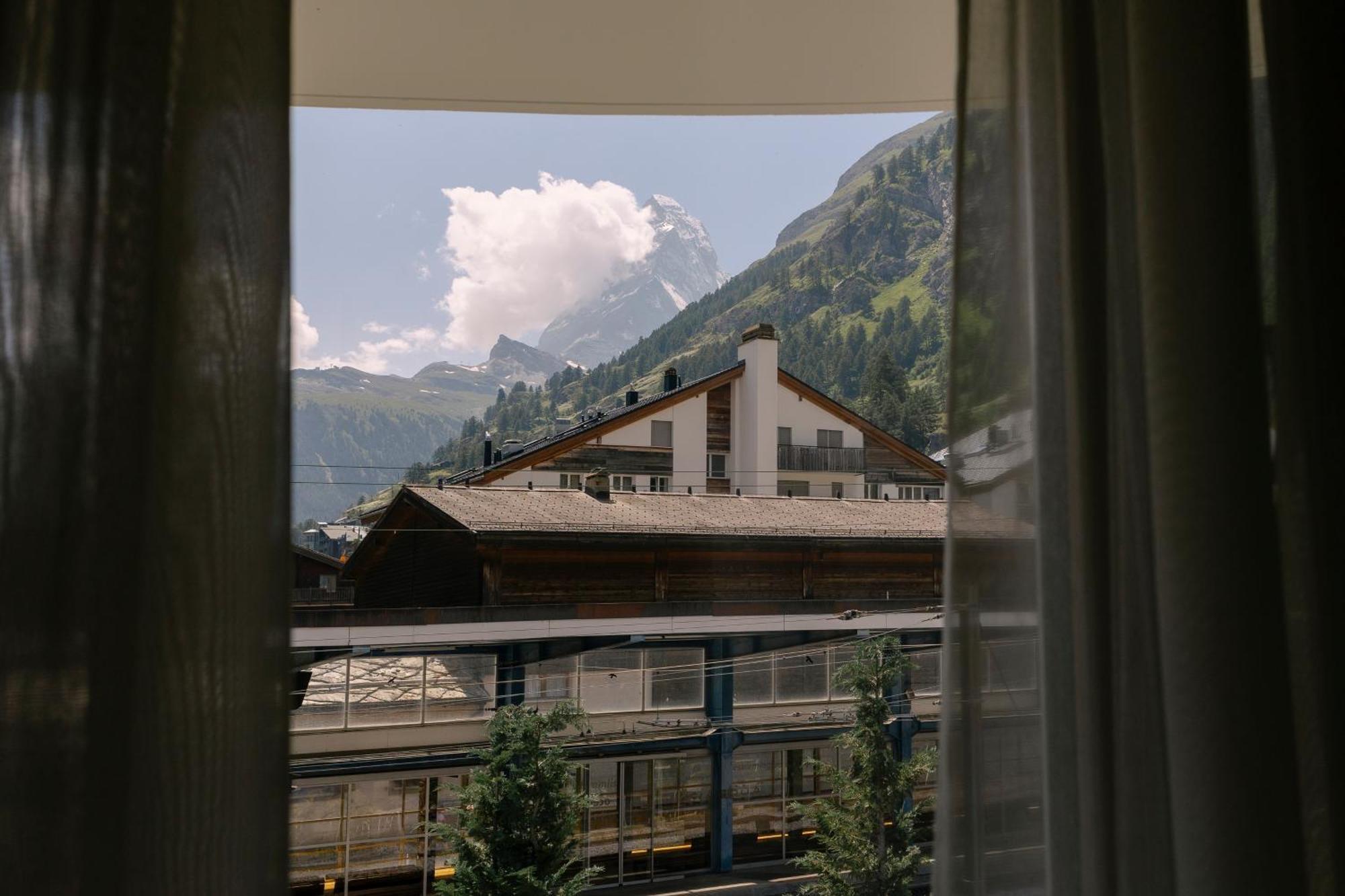 Schloss Zermatt - Cbd & Adaptogenic Spa And Sport Hotel Экстерьер фото