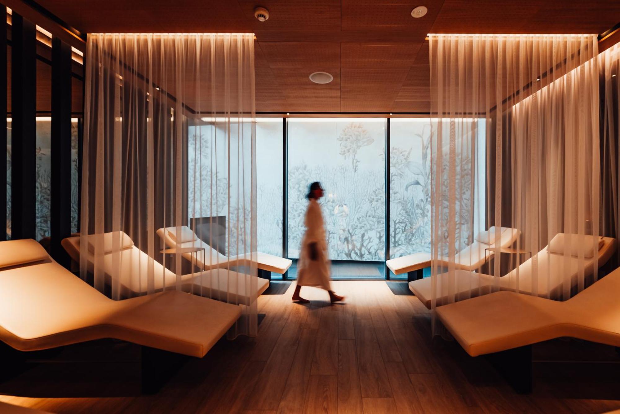 Schloss Zermatt - Cbd & Adaptogenic Spa And Sport Hotel Экстерьер фото